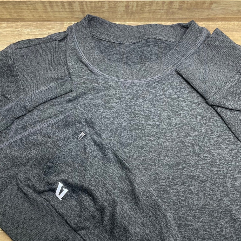Vuori Ponto Performance Crewneck DreamKnit Pullover Mens Small Charcoal Heather